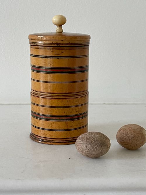 antique georgian spice tower nutmeg grater - CATEGORY: ANTIQUE MISCELLANEOUS - DATED GEORGIAN