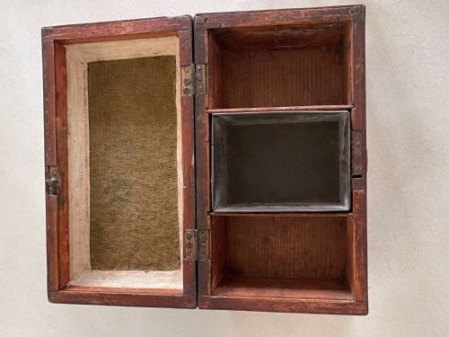 ANTIQUE MAHOGANY TEA CHEST WITH SECRET DRAWER - ADDITIONAL PHOTO 1