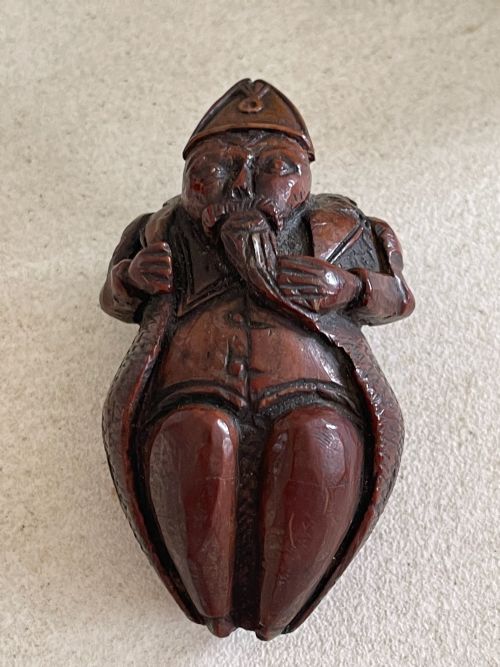 an antique napoleon grumbler soldier snuff box - CATEGORY: ANTIQUE BOXES - DATED 19TH CENTURY