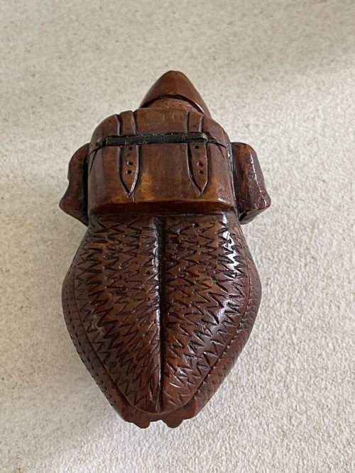 AN ANTIQUE NAPOLEON GRUMBLER SOLDIER SNUFF BOX - ADDITIONAL PHOTO 2