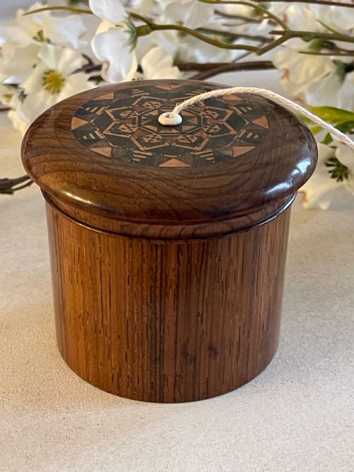 ANTIQUE TREEN TUNBRIDGE WARE STRING BOX - ADDITIONAL PHOTO 4