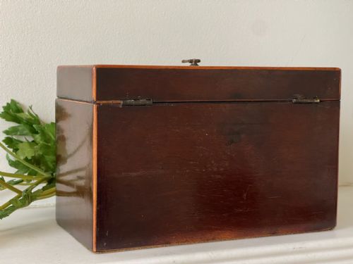 AN ANTIQUE GEORGIAN INLAID TEA CADDY - ADDITIONAL PHOTO 2