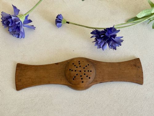 ANTIQUE TREEN NEGUS STRAINER - ADDITIONAL PHOTO 1