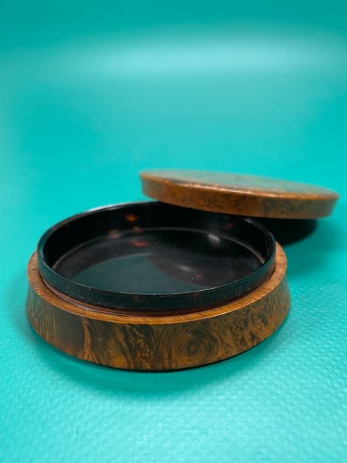 ANTIQUE BURR SNUFF BOX WITH RARE SECRET COMPARTMENT - ADDITIONAL PHOTO 2