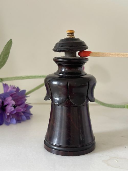 AN UNUSUAL ANTIQUE TREEN GO TO BED WITH DISC STRIKERS - ADDITIONAL PHOTO 1
