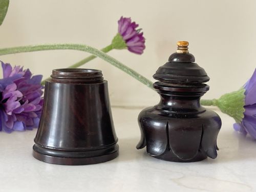AN UNUSUAL ANTIQUE TREEN GO TO BED WITH DISC STRIKERS - ADDITIONAL PHOTO 5