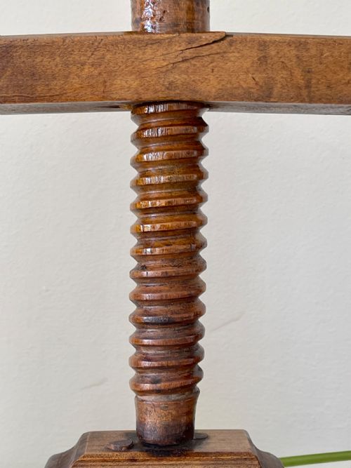 A SMALL ANTIQUE BOOKCARDFLOWER PRESS - ADDITIONAL PHOTO 2