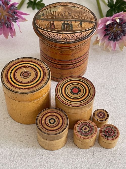 A RARE SET OF ANTIQUE TUNBRIDGE WARE STACKING POT SEVEN POTS - ADDITIONAL PHOTO 5
