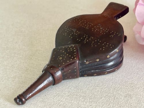 antique bellows shaped snuff box - CATEGORY: ANTIQUE BOXES - DATED 19TH CENTURY