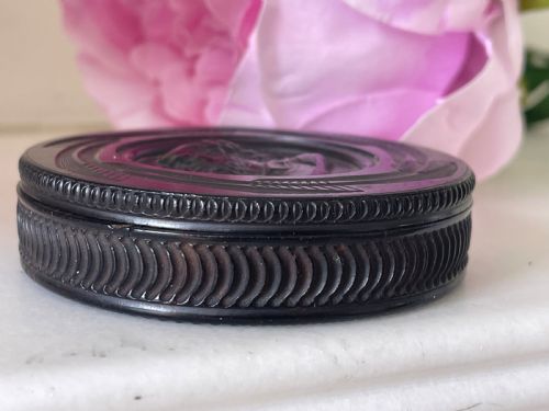 A COMMEMORATIVE ANTIQUE SNUFF BOX WITH BOTH SHAKESPEARE AND HANDEL - ADDITIONAL PHOTO 2