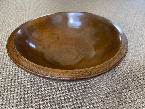A LARGE ANTIQUE SYCAMORE BOWL - ADDITIONAL PHOTO 4
