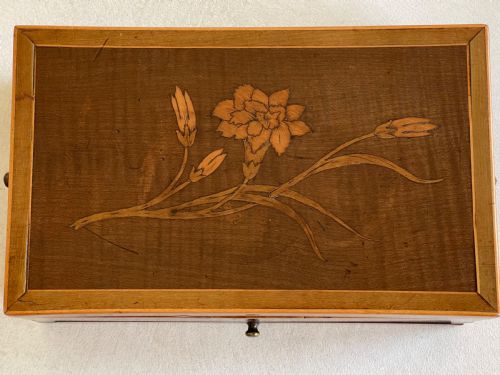 ANTIQUE GEORGIAN SEWINGNETTING BOX - ADDITIONAL PHOTO 3