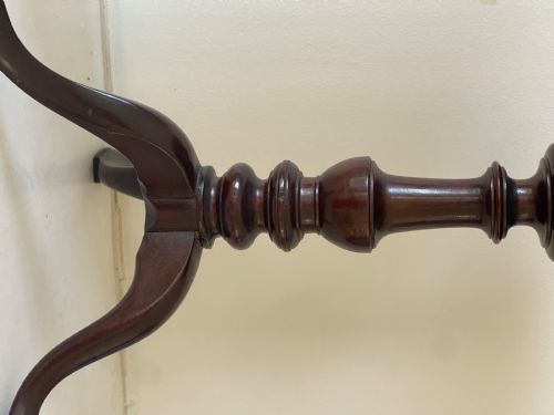 AN ANTIQUE MINI TRIPOD TABLE CANDLE STAND - ADDITIONAL PHOTO 2