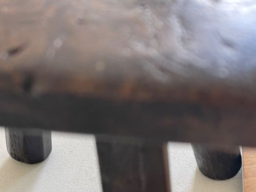 AN ANTIQUE BURR OAK CANDLESTAND STOOL - ADDITIONAL PHOTO 4