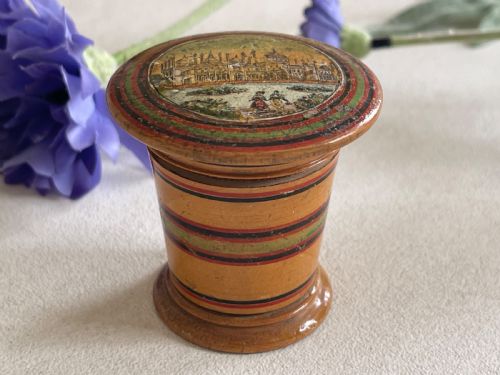 AN ANTIQUE GEORGIAN NUTMEG GRATER - ADDITIONAL PHOTO 3