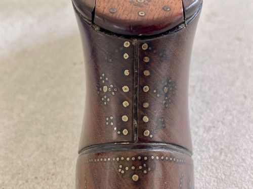 A FINE QUALITY LARGE TABLE SNUFF SHOE - ADDITIONAL PHOTO 3