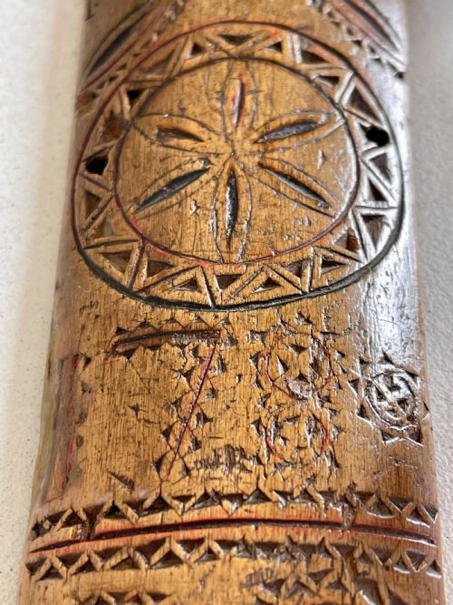 AN ANTIQUE TREEN DATED STAY BUSK 1780 - ADDITIONAL PHOTO 6