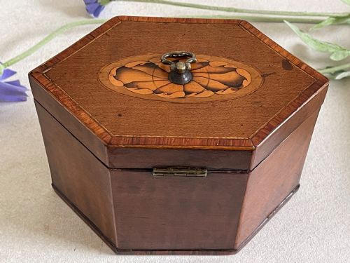 A GEORGIAN HEXAGONAL TEA CADDY - ADDITIONAL PHOTO 5