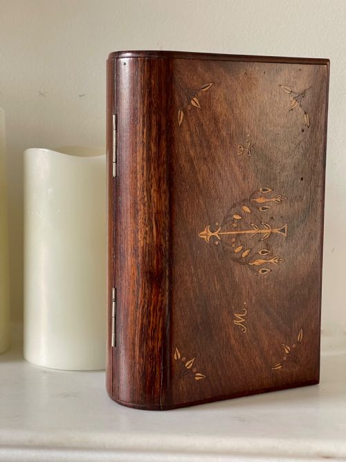 an antique book shaped jewellery box - CATEGORY: ANTIQUE BOXES - DATED 1910
