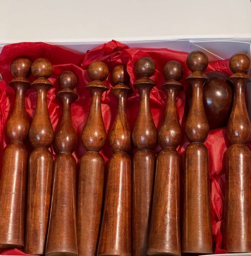 AN ANTIQUE TREEN SET OF INDOOR SKITTLES BALL - ADDITIONAL PHOTO 1