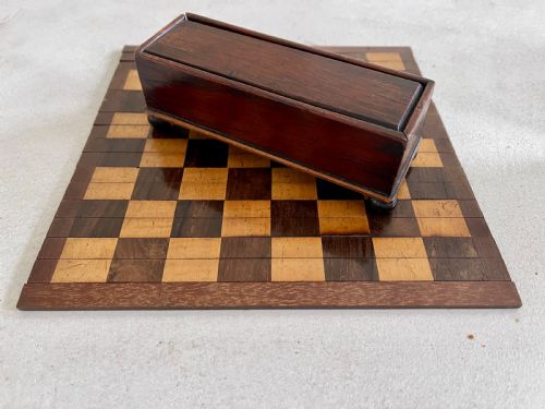 A SMALL ROLL UP CHESS BOARD BOXED CHESS PIECES - ADDITIONAL PHOTO 1