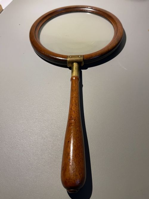 A LARGE ANTIQUE MAGNIFYINGVIEWING GLASS - ADDITIONAL PHOTO 6