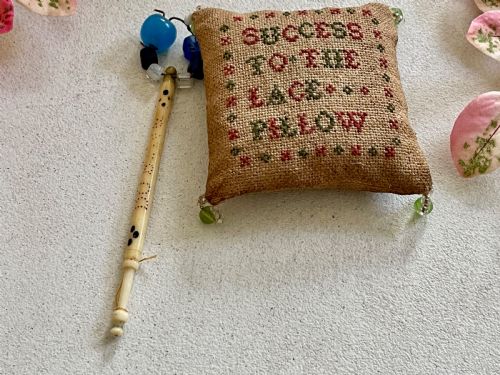 AN ANTIQUE LACE PILLOW AND BOBBIN GEORGE DUBLING - ADDITIONAL PHOTO 5