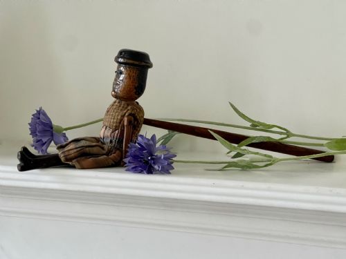 AN ANTIQUE WOODEN JIGGER DOLL - ADDITIONAL PHOTO 1