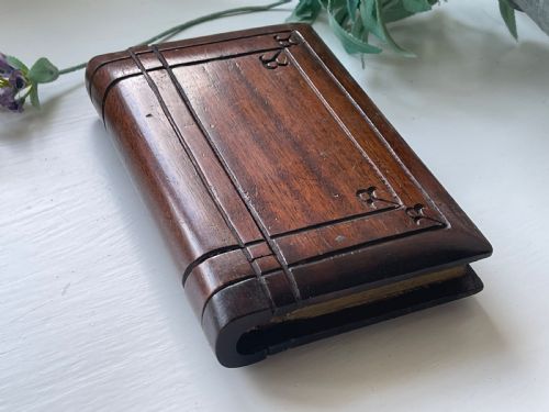 AN ANTIQUE PUZZLE BOOK BOX FOR COINS - ADDITIONAL PHOTO 4