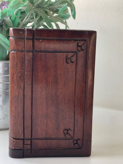 AN ANTIQUE PUZZLE BOOK BOX FOR COINS - ADDITIONAL PHOTO 7