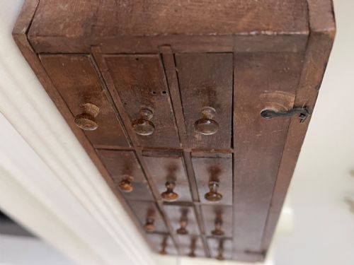 AN ANTIQUE WATCHMAKER'S BOX - ADDITIONAL PHOTO 2