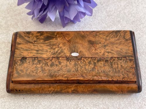 A DOUBLESIDED OPENING SNUFF BOX - ADDITIONAL PHOTO 1