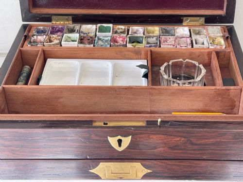 AN ANTIQUE ROSEWOOD PAINT BOX LEATHER INSET WITH EMBOSSED LABEL WINSOR NEWTON - ADDITIONAL PHOTO 5