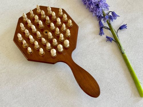 ANTIQUE TRAVELLING PEG SOLITAIRE BOARD WITH BONE PEGS - ADDITIONAL PHOTO 8