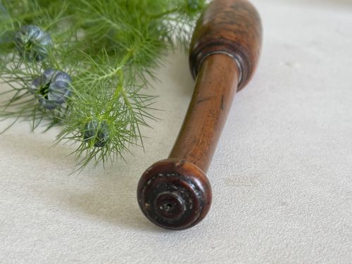 AN ANTIQUE TREEN GEORGIAN FISHING PRIEST - ADDITIONAL PHOTO 1