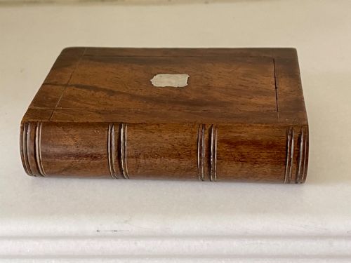 AN ANTIQUE BOOK SHAPED BOX FOR SNUFF ETC - ADDITIONAL PHOTO 1