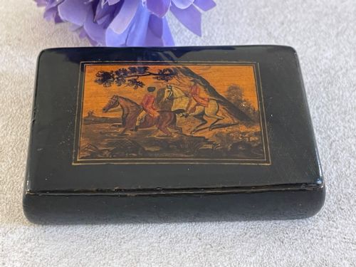 an antique scottish pinworm snuff box huntsmen by russell glasgow - CATEGORY: ANTIQUE BOXES - DATED 19TH CENTURY