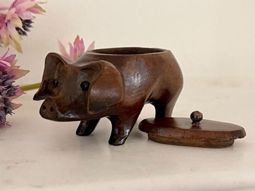 ANTIQUE TREEN PIG SHAPED SNUFF BOX - ADDITIONAL PHOTO 1