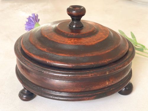 An Really Good Quality Antique Table Roulette Game