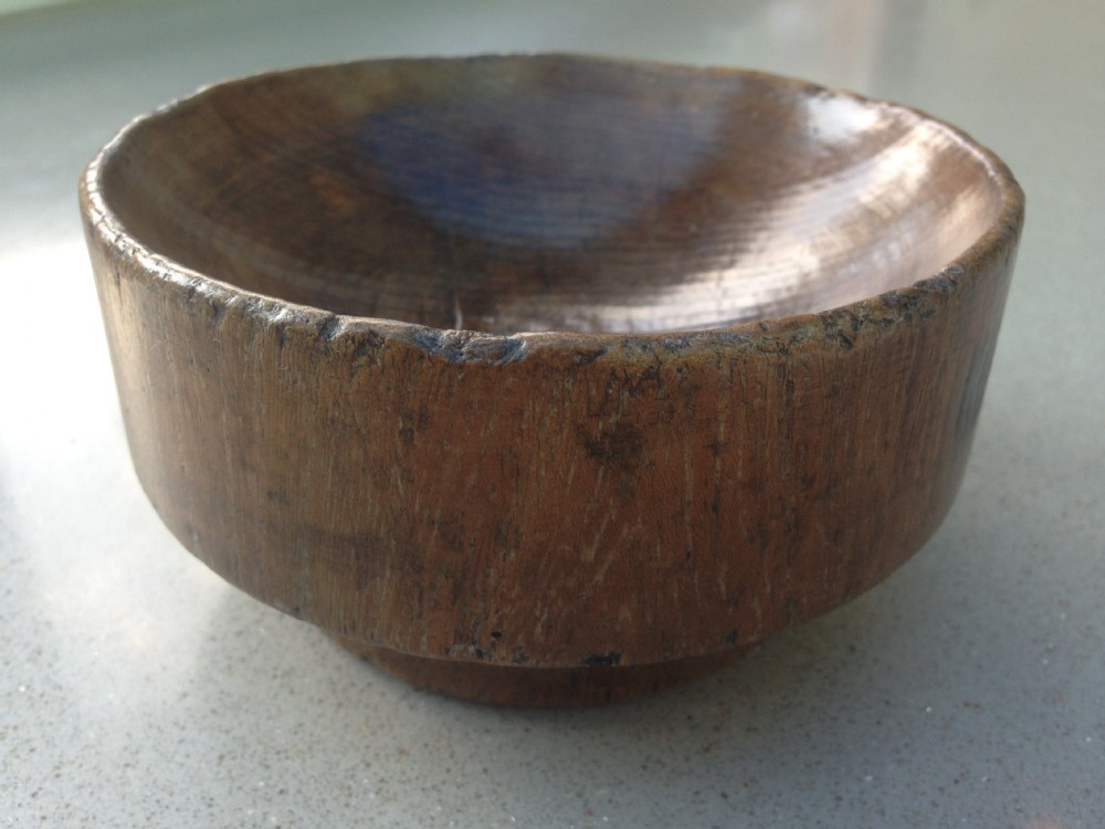 An unusual late 18th century sawn log bowl