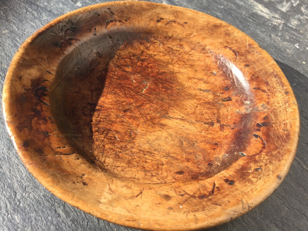 An 18th century eating platter/bowl