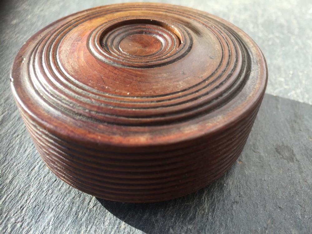 Early 19th century three piece yew wood Snuff Box