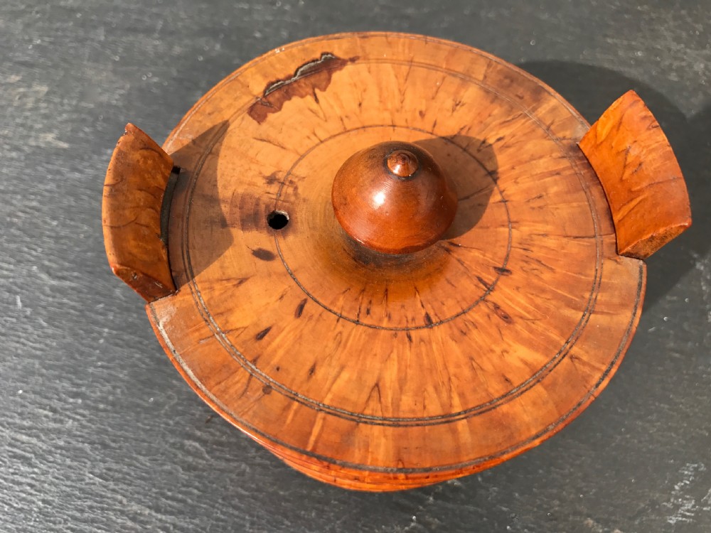 An antique treen 19th century lidded butter dish - masur birch View II
