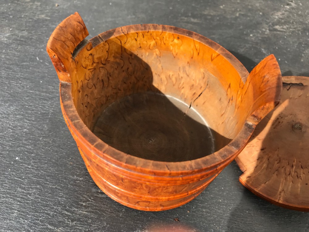 An antique treen 19th century lidded butter dish - masur birch View IV
