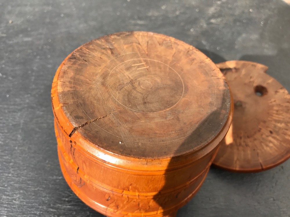 An antique treen 19th century lidded butter dish - masur birch View V