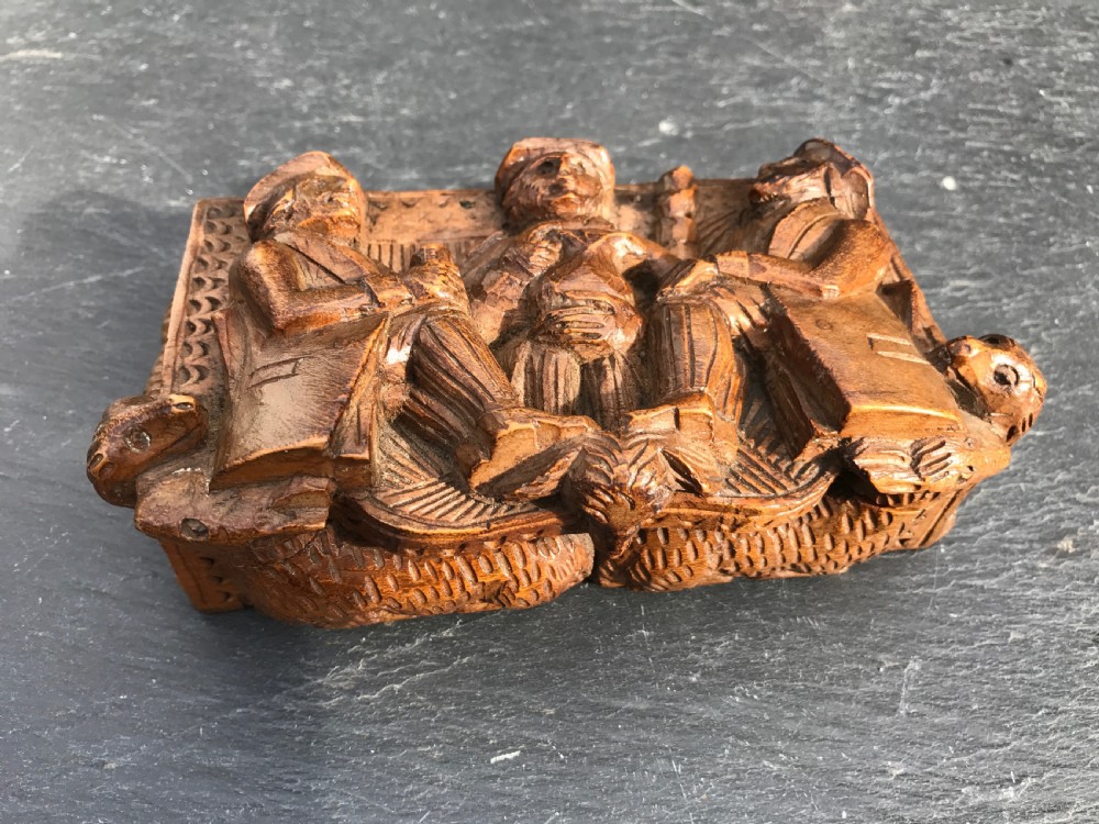 Antique carved Scottish snuff box with Burns characters to lid 