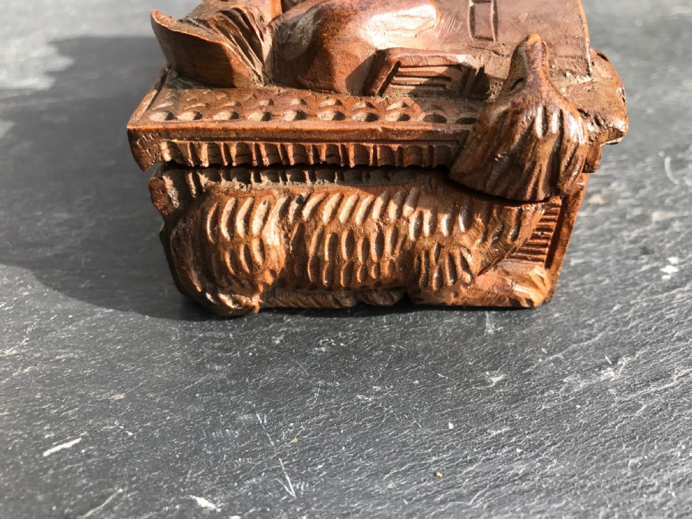 Antique carved Scottish snuff box with Burns characters to lid  View III