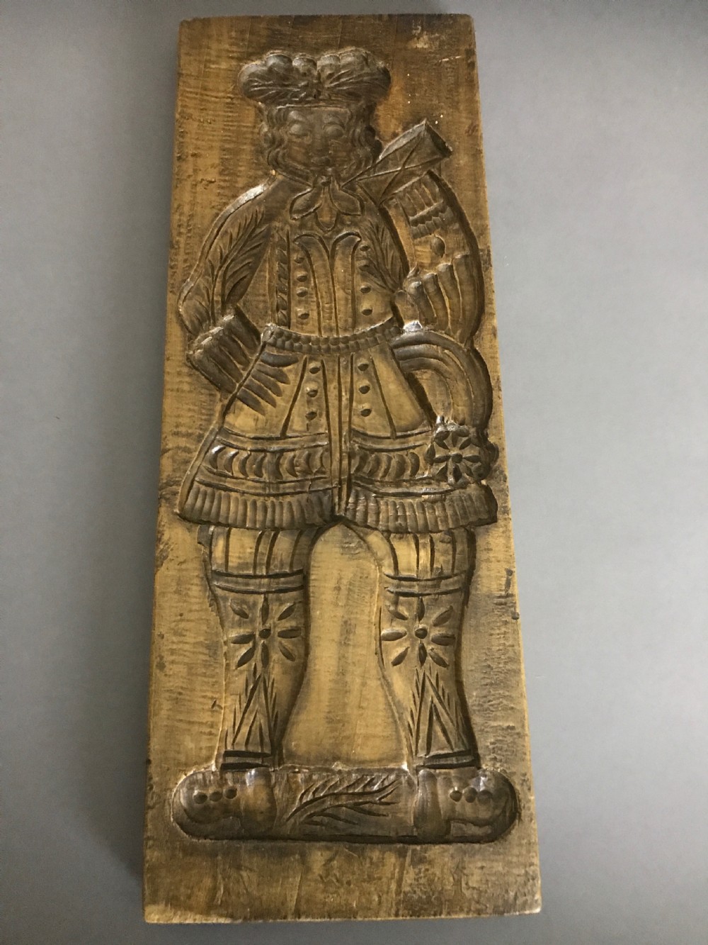 Antique  Treen Gingerbread Mould