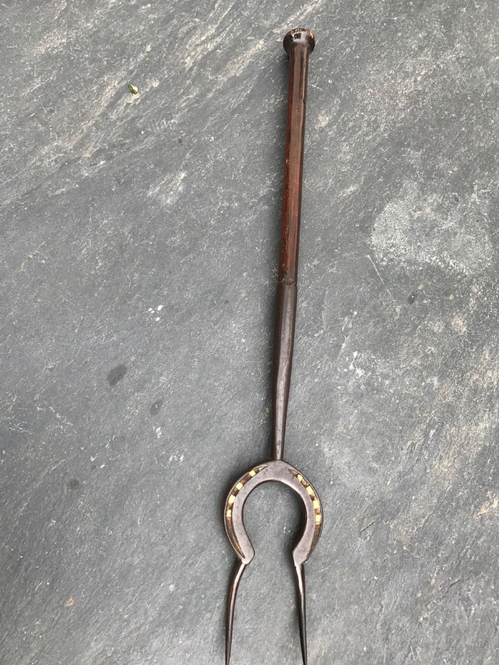 An early 19th century Toasting Fork - Horse shoe