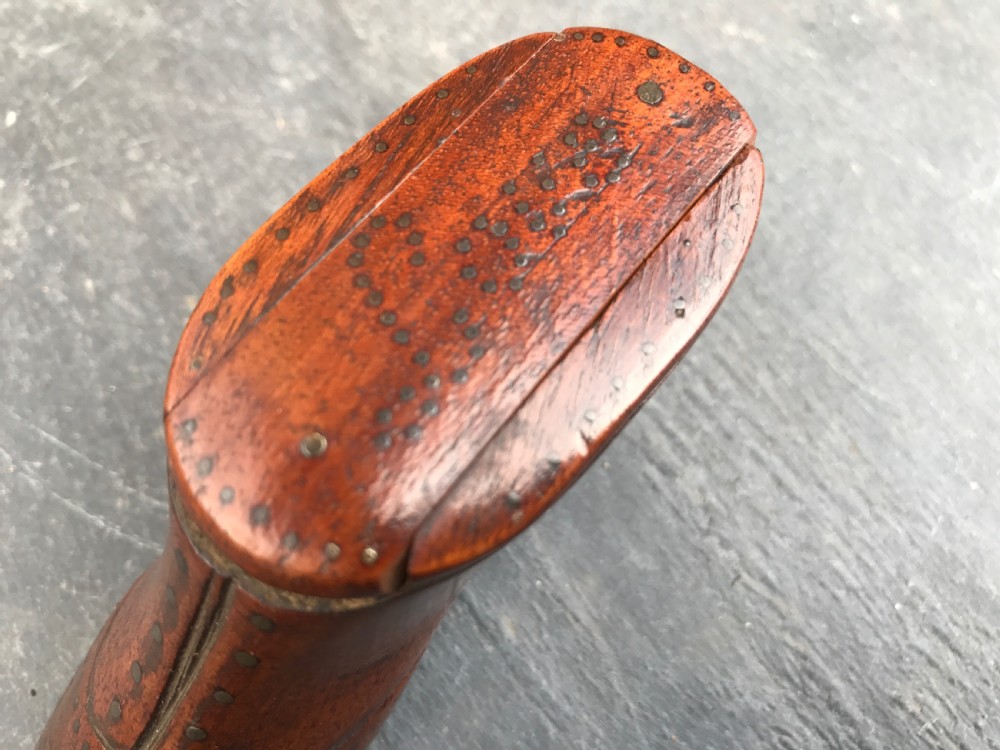 An Antique Snuff Shoe - LOVE to the lid View II